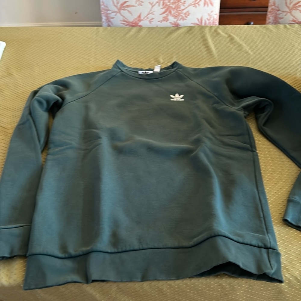 Adidas crewneck sweatshirt.  Excellent condition- Army green color- XS
